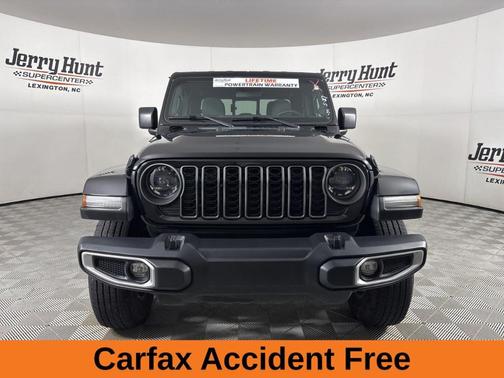 Black Clearcoat 2024 Jeep Gladiator Sport