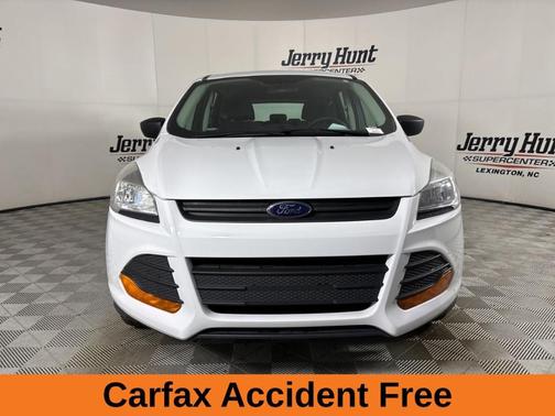 Oxford White 2016 Ford Escape S