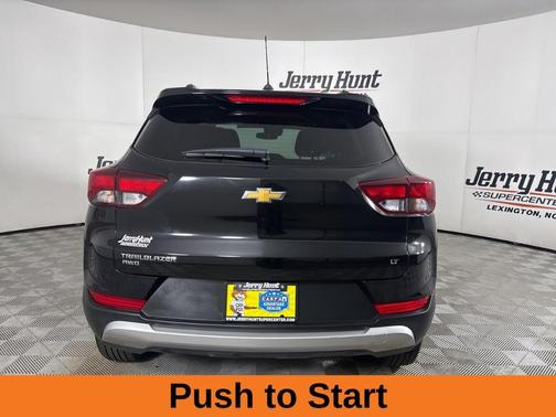 Mosaic Black Metallic 2025 Chevrolet Trailblazer LT