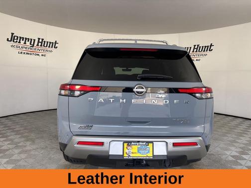 Boulder Gray Pearl 2025 Nissan Pathfinder Platinum