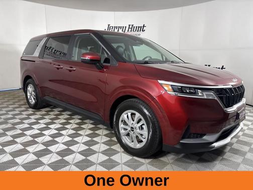 2024 Kia Carnival LX