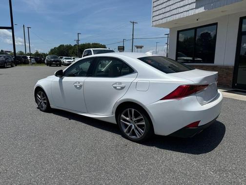 2018 Lexus IS 300 Base