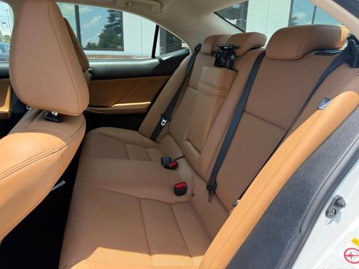 2018 Lexus IS 300 Base