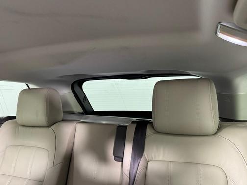 2022 Land Rover Range Rover Sport SE
