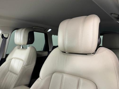 2022 Land Rover Range Rover Sport SE