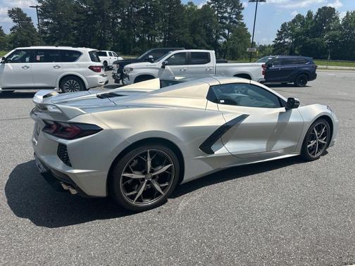2023 Chevrolet Corvette Stingray w/2LT