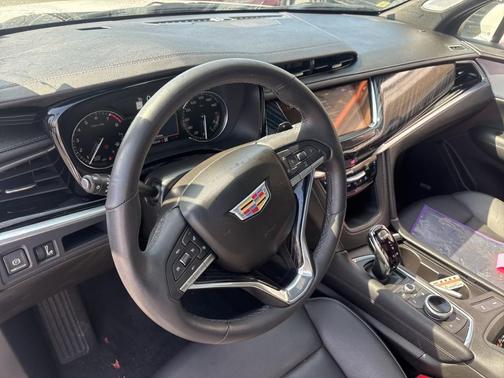 2024 Cadillac XT6 Premium Luxury AWD