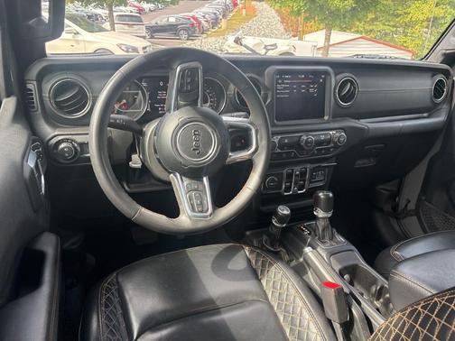 2023 Jeep Gladiator Overland