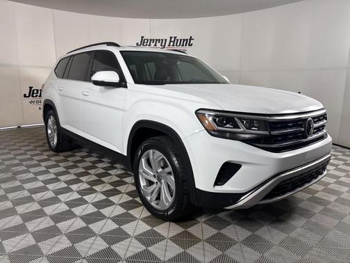 2022 Volkswagen Atlas 3.6L SE w/Technology