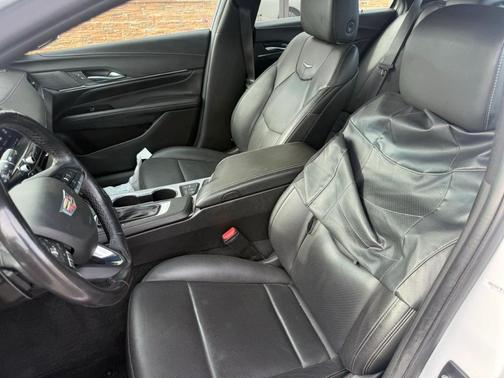 2023 Cadillac CT4 Premium Luxury