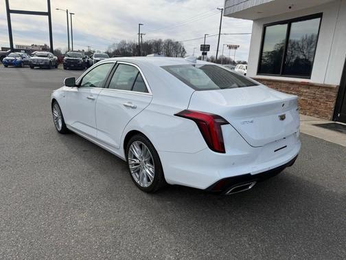 2023 Cadillac CT4 Premium Luxury