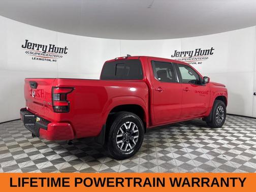 2024 Nissan Frontier SL