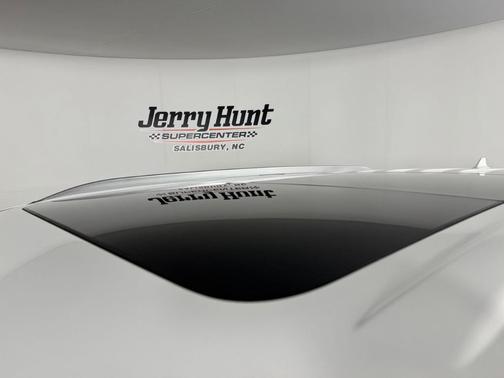 White Metallic 2023 Ford Explorer Platinum
