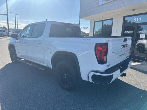 2022 GMC Sierra 1500 Elevation