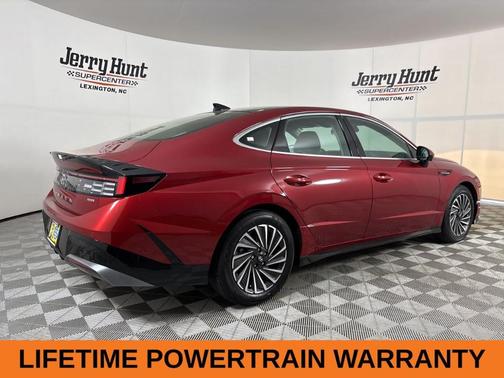 2024 Hyundai SONATA Hybrid Limited