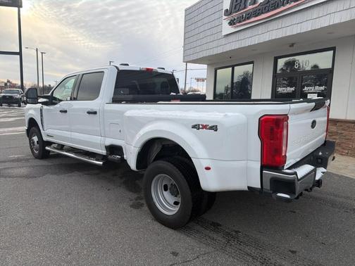 2023 Ford F-350 XLT