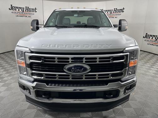 2023 Ford F-350 XLT