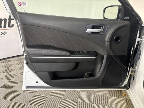 White Knuckle Clearcoat 2023 Dodge Charger SXT