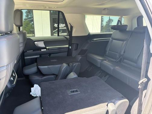 Oxford White 2025 Ford Expedition Max Active