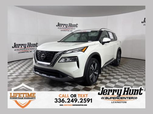 White 2023 Nissan Rogue SL