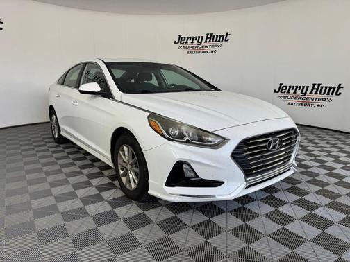 Quartz White Pearl 2019 Hyundai SONATA SE