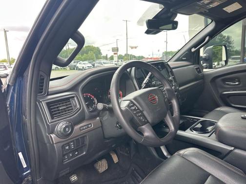 2024 Nissan Titan PRO-4X