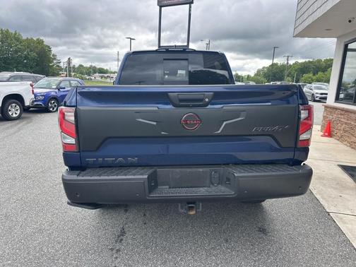 2024 Nissan Titan PRO-4X