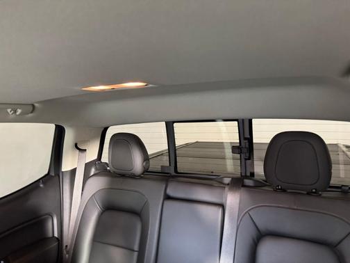 2022 GMC Canyon AT4 w/Leather