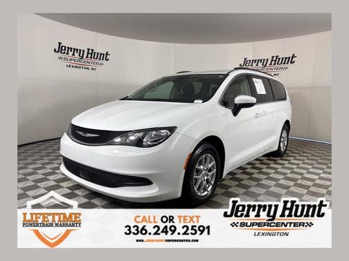 2021 Chrysler Voyager LXI