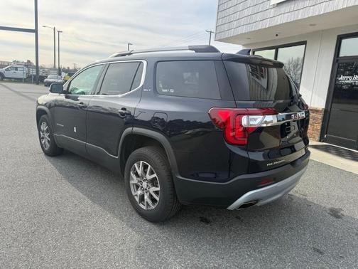 2021 GMC Acadia SLT