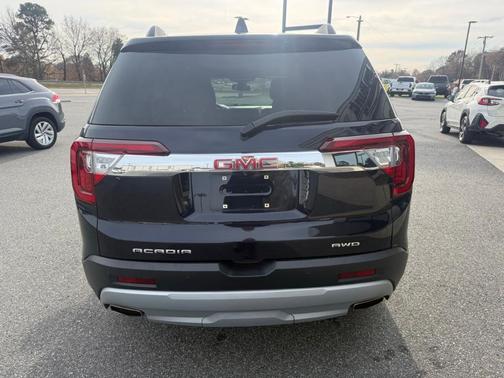 2021 GMC Acadia SLT