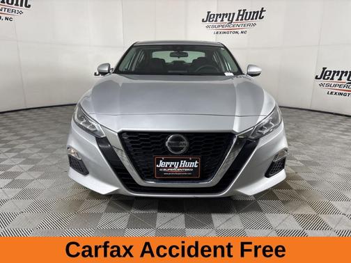 2021 Nissan Altima 2.5 SV
