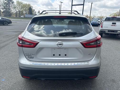 2020 Nissan Rogue Sport SV
