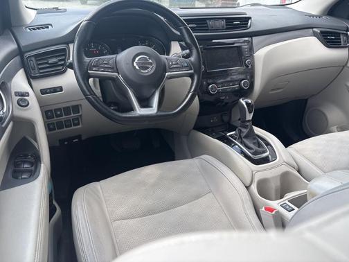 2020 Nissan Rogue Sport SV