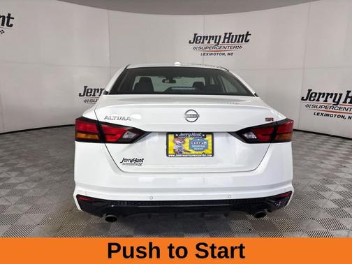 2025 Nissan Altima SR
