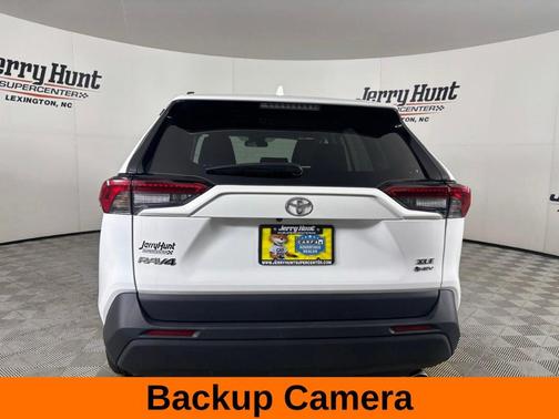 Ice 2025 Toyota RAV4 Hybrid XLE