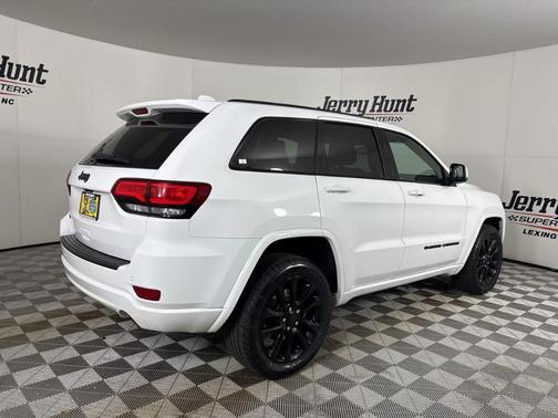 2022 Jeep Grand Cherokee WK Laredo