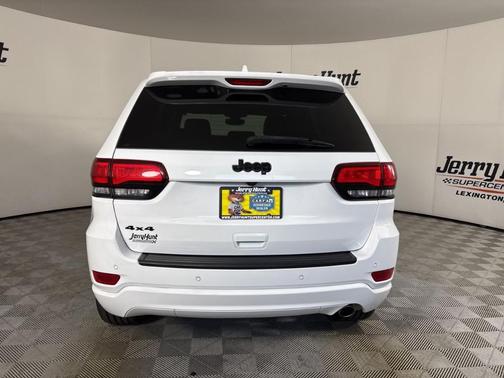 2022 Jeep Grand Cherokee WK Laredo