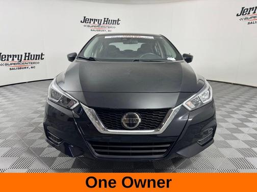 2022 Nissan Versa 1.6 SV