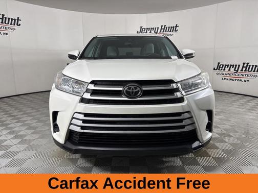 2019 Toyota Highlander LE