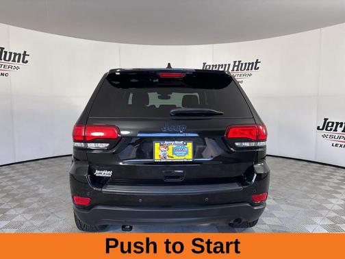 2019 Jeep Grand Cherokee Laredo
