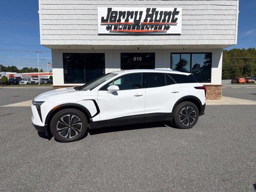 Summit White 2024 Chevrolet Blazer EV LT