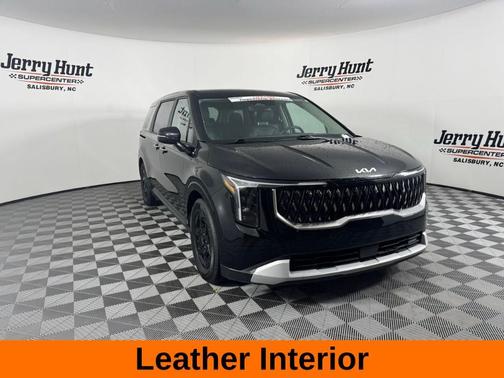 2025 Kia Carnival LXS