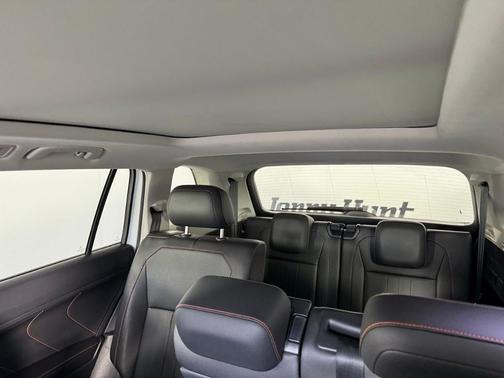 2024 Volkswagen Tiguan 2.0T Wolfsburg Edition