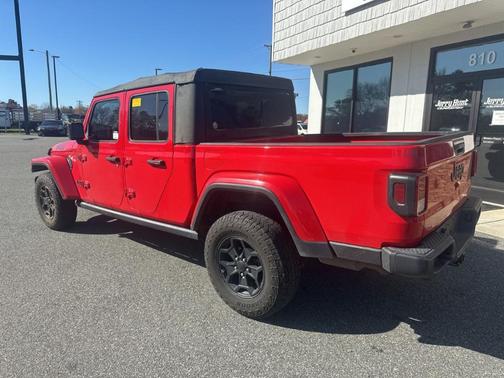 2021 Jeep Gladiator Sport