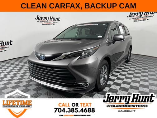 2024 Toyota Sienna XLE