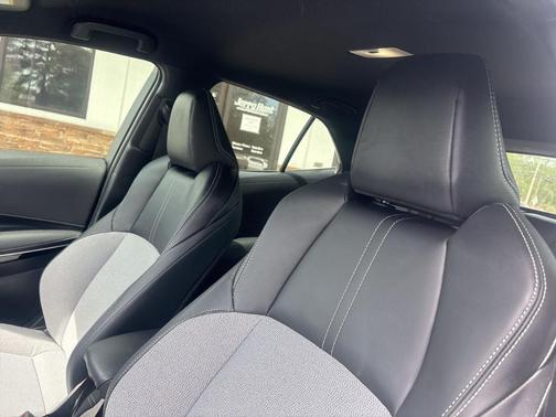 2025 Toyota Corolla Hatchback XSE