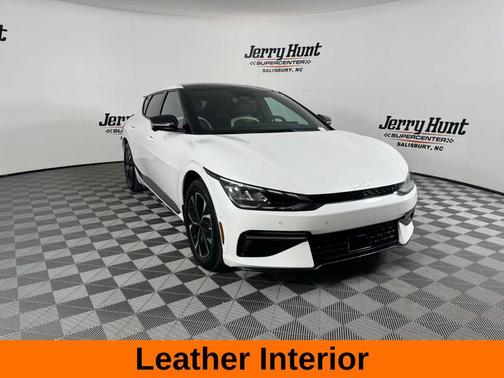 Snow White Pearl 2023 Kia EV6 GT-Line