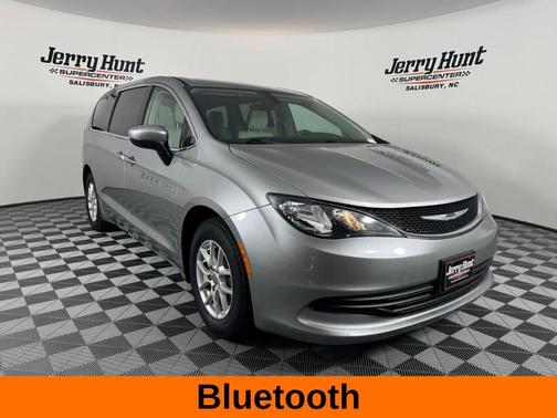 2017 Chrysler Pacifica LX