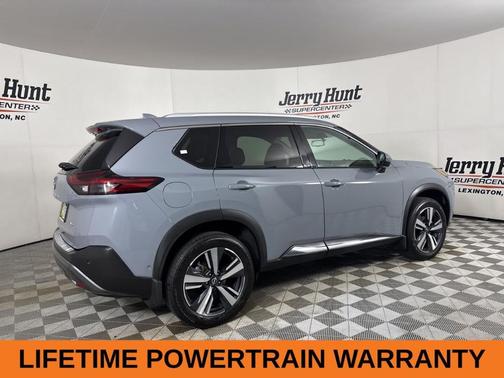 2022 Nissan Rogue SL